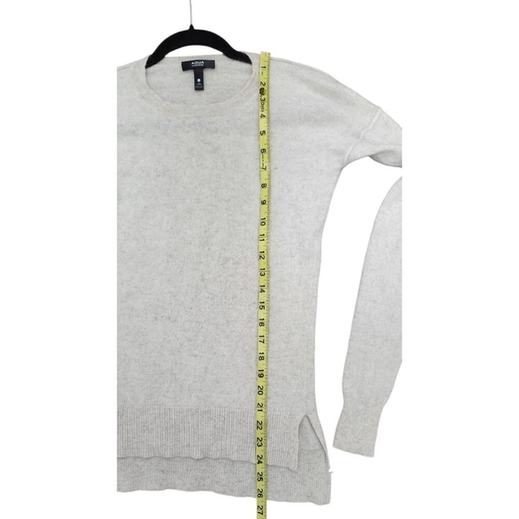 Aqua Cashmere High Low Crewneck Sweater, Light Grey Size XS - Picture 8 of 10